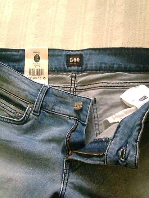 Jeans novos tamanho 40