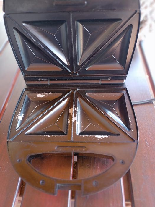 Toster  opiekacz Home