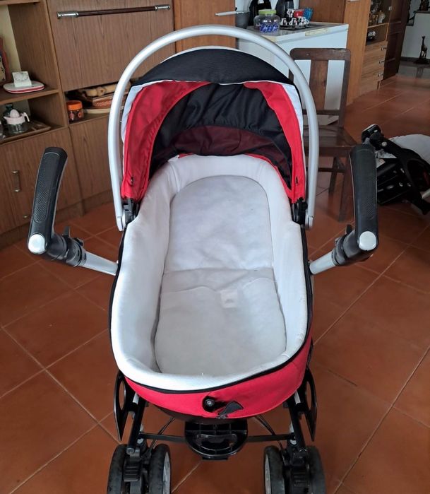 Chicco carrinho bebé e ovo