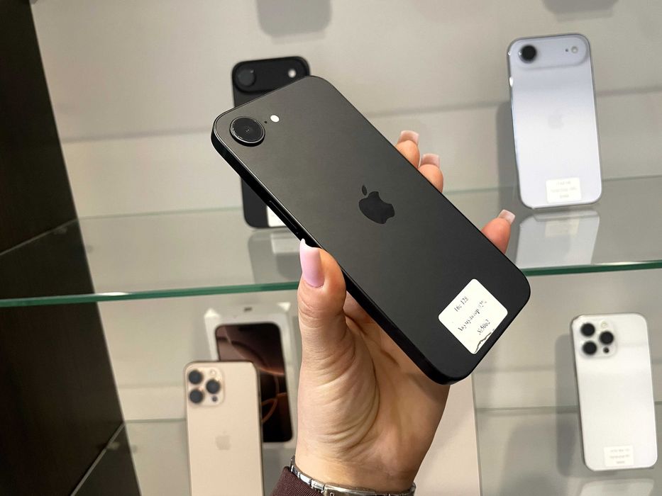 iPhone 16 е  128 Gb Neverlock / Магазин + Гарантія