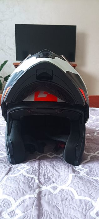 Продам мотошолом в гарному стані