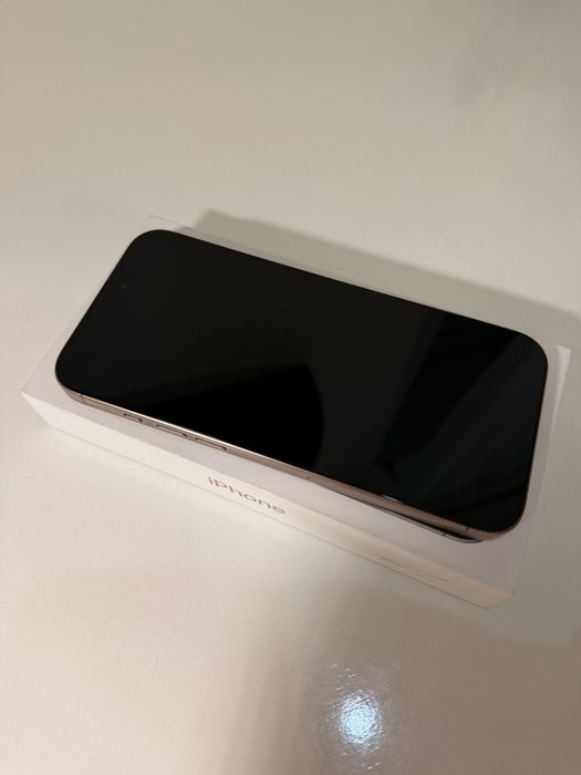 Айфон 16 pro max 256 Gb