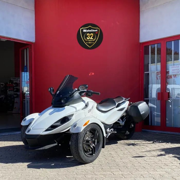 Can-Am Spyder F3 BOMBARDIER