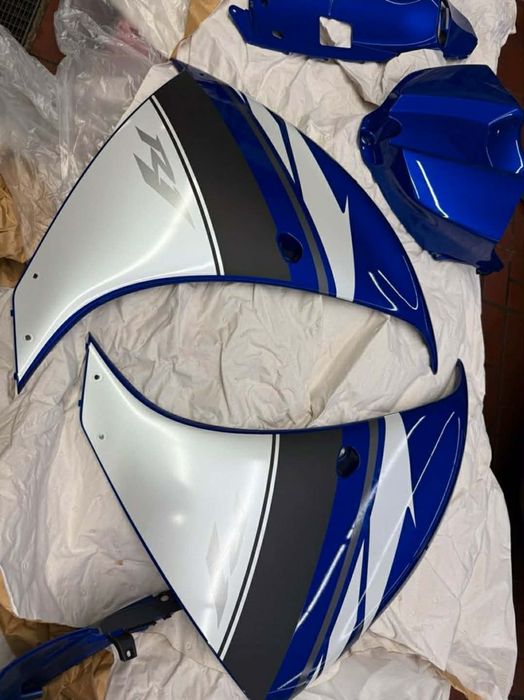 Caranagens Yamaha R1
