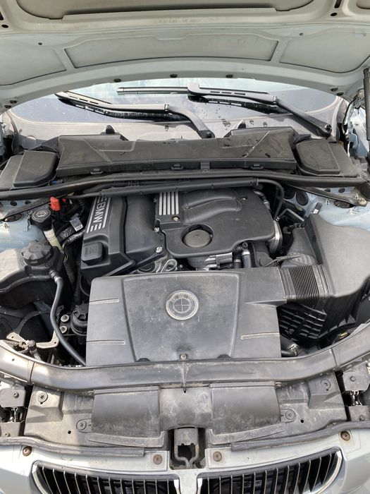 BMW 320i e90 2005r