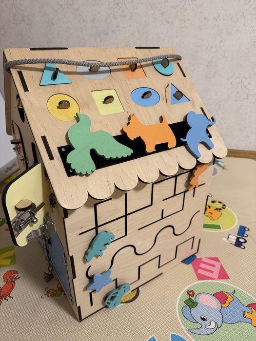 Бизи борд бизи куб