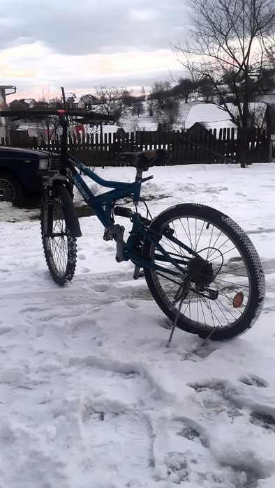 Велосипед надвірна