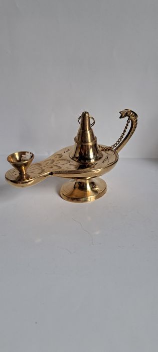 Stara lampka oliwna Alladyna