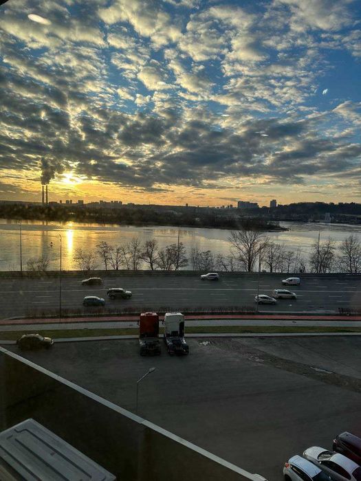 Видова на Дніпро,  ЖК GREAT, Генератор