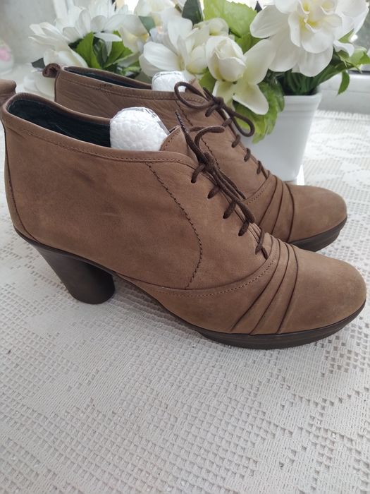 Botas / Botins castanho claro, trendy style - Dysfunctional - Tamanho 38