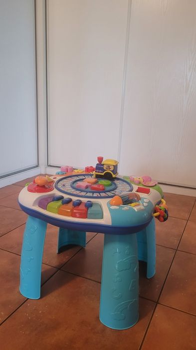 Stolik edukacyjny SMILY PLAY