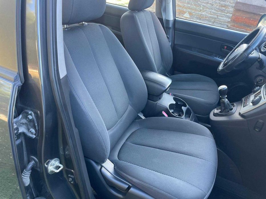 Kia Carens Mood 2.0 CRD 7 Lugares