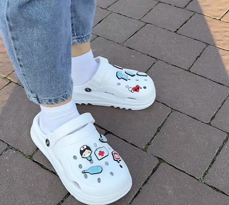 Крокси   жіночі.