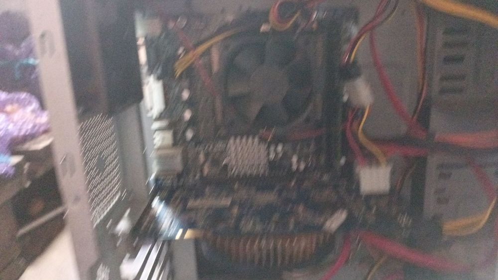 Продам компютор Asus