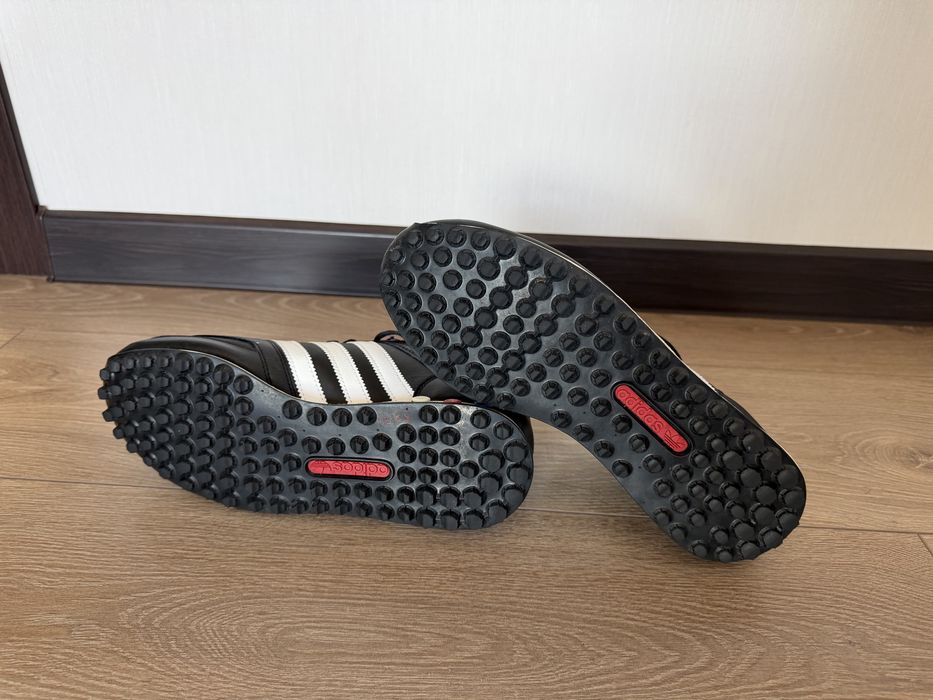 шкіряні кросівки adidas L.A.Trainer 40.5 розмір