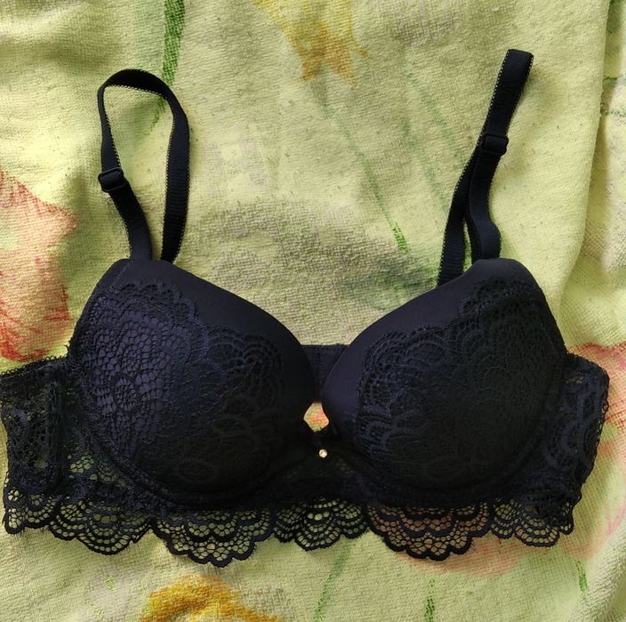 Продам бюстгальтер