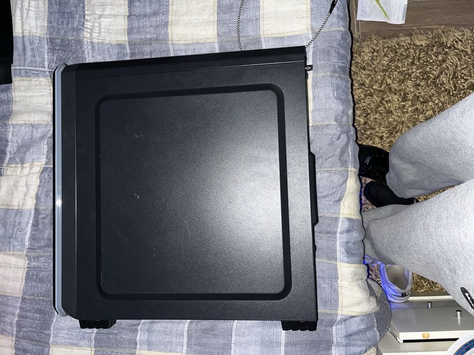 Caixa pc em bom estado