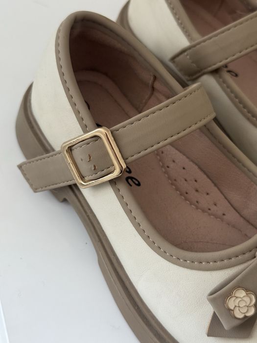 Туфлики для дівчинки