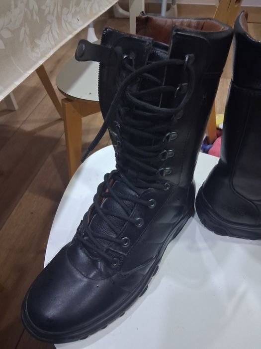 Botas monkey completamente novas