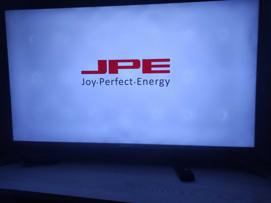 Продам "Телевізор JPE 40" Smart TV