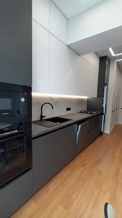 Продам 2к квартиру з дизайнерським ремонтом + техніка, 64 м², вул. Івасюка, Трускавець