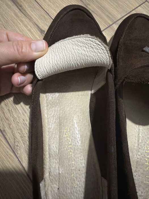 Продам замшеві лофери