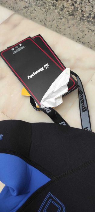 fato surf novo decathlon 4 anos