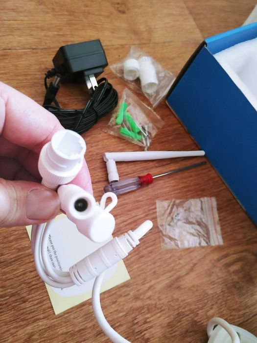 Камера видеонаблюдения с прожектором, FullHD c Wi-Fi