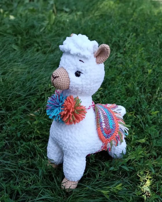 Альпака, лама, АВОКАДО вязаные игрушки крючком