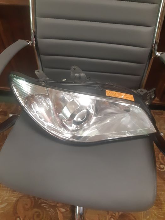 Правая фара ксенон субару импреза 2005-2007 (лиса)