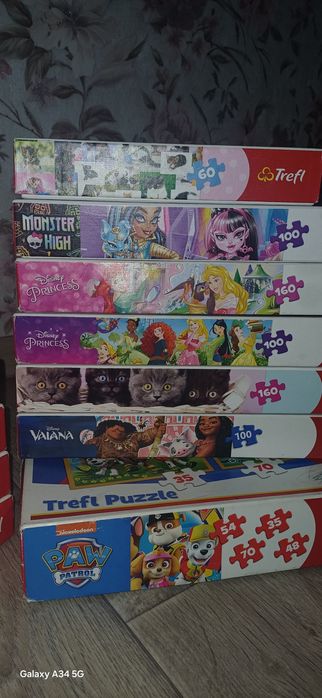 Продам пазли  дитячі.