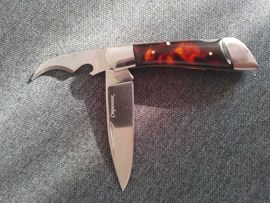 Ніж складний туристичний