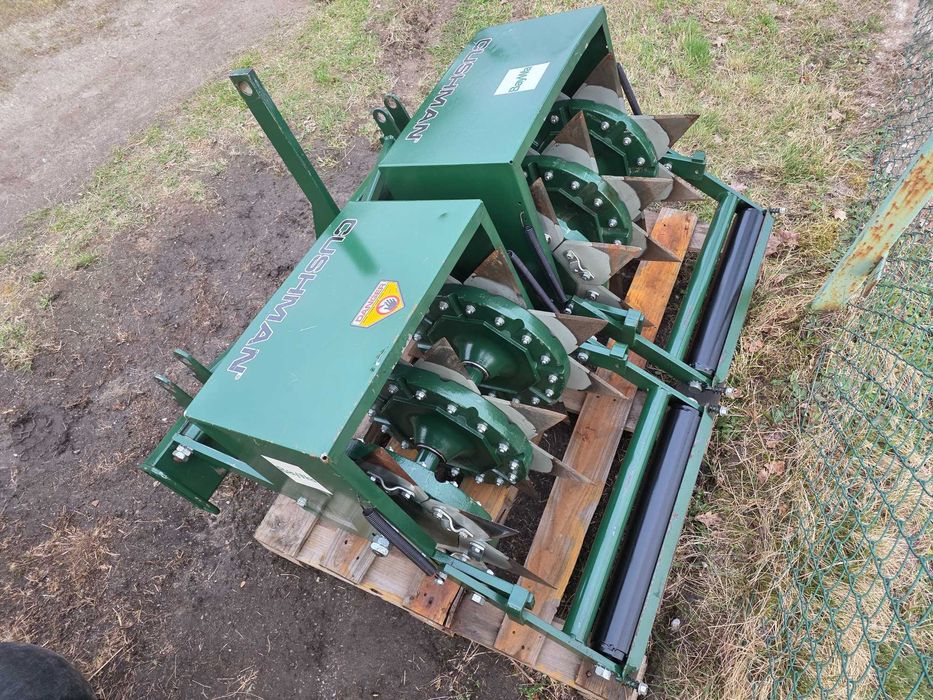 Toro SISIS Aerator John Deere Wertykulator WIEDENMANN Redexim Rink
