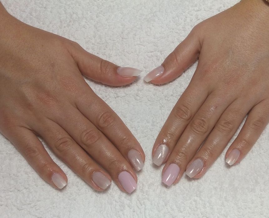 Precisa se modelo para unhas de gel