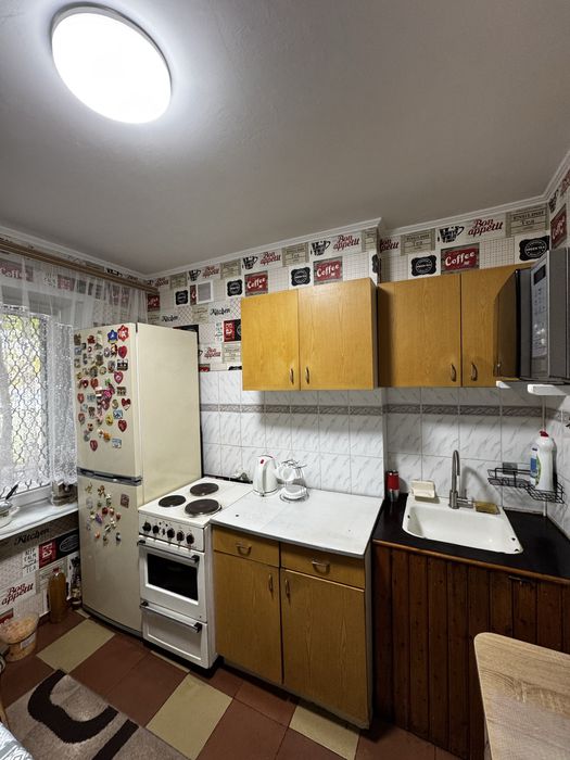 Продается 2- х комн. квартира  Хортицкий район.