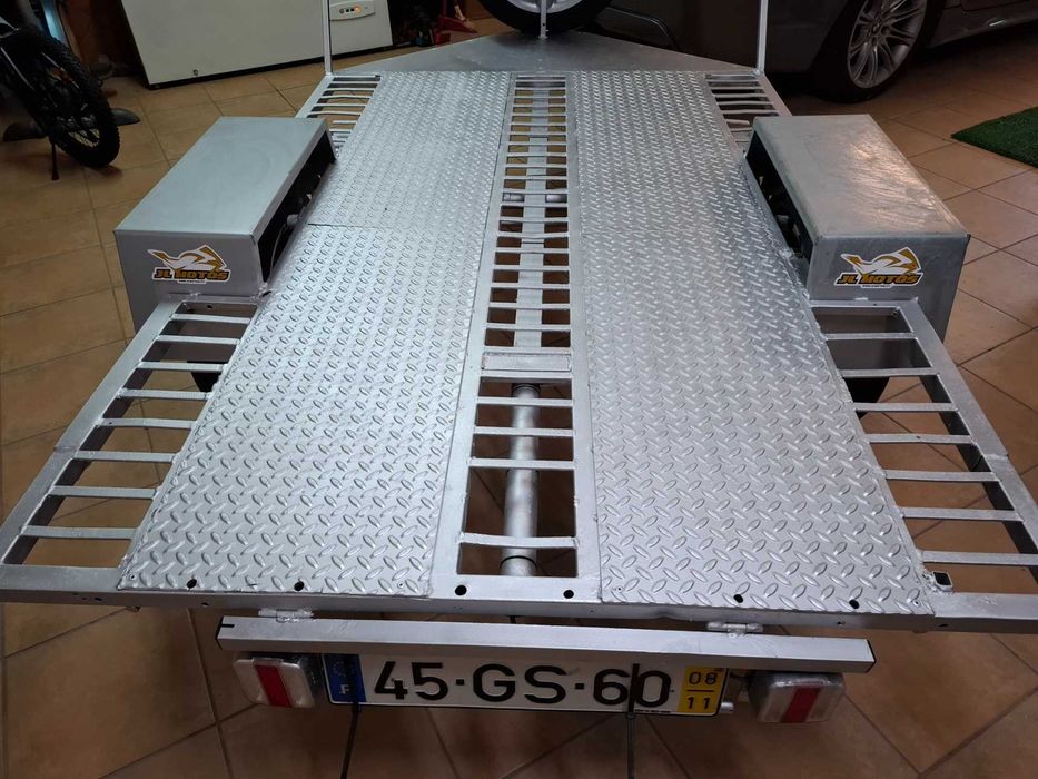 Atrelado Reboque para moto 4 ou outros serviços