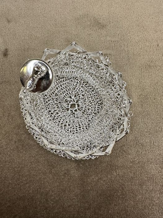 Porta moedas em prata com cão