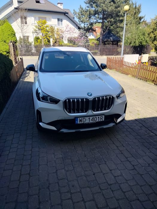 Sprzedam B M W. X1 jak nowy