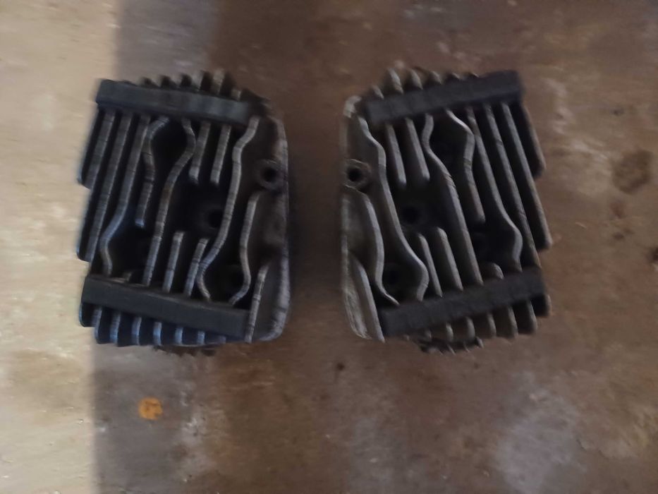 JAWA 350 Zestaw 2 cylindrów z głowicami i tłokami