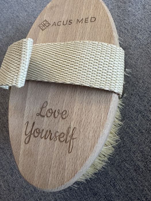 Szczotka do Ciala Acus Med nowa