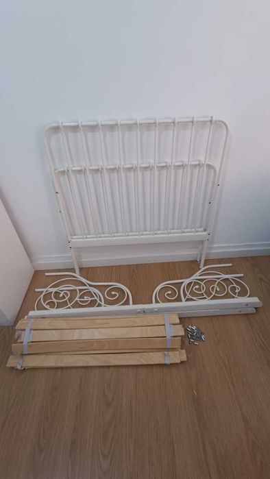 Cama branca MINNEN IKEA extensível