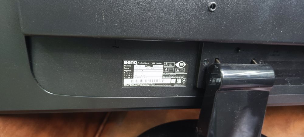 Монітор  BENQ GL 2450-t вживаний