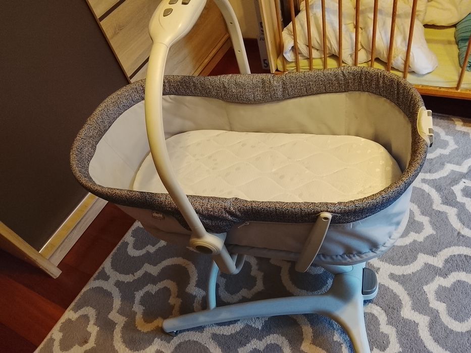 Sprzedam łóżeczko Chicco