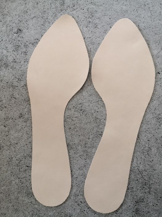 Buty ślubne zlote