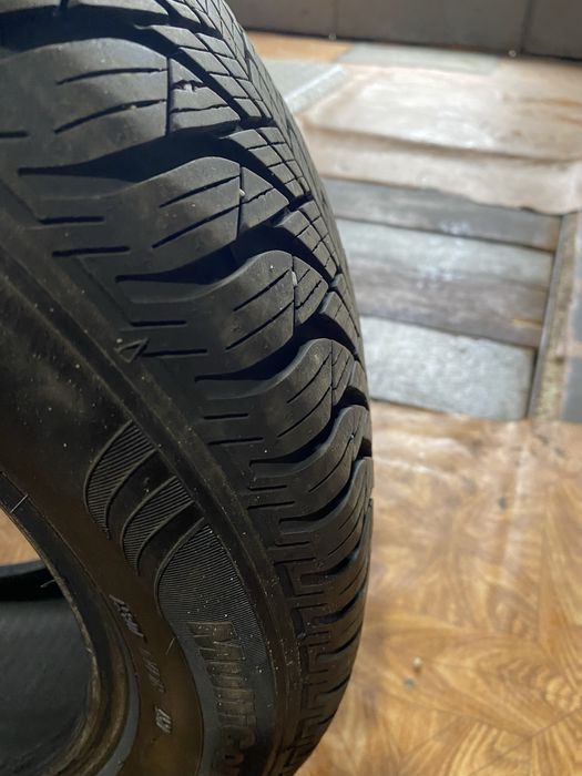 Комплект резини.