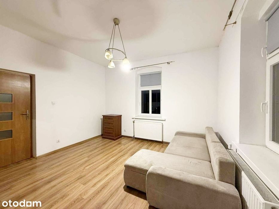 1 piętro z ogródkiem- 2 pok, do zamieszkania