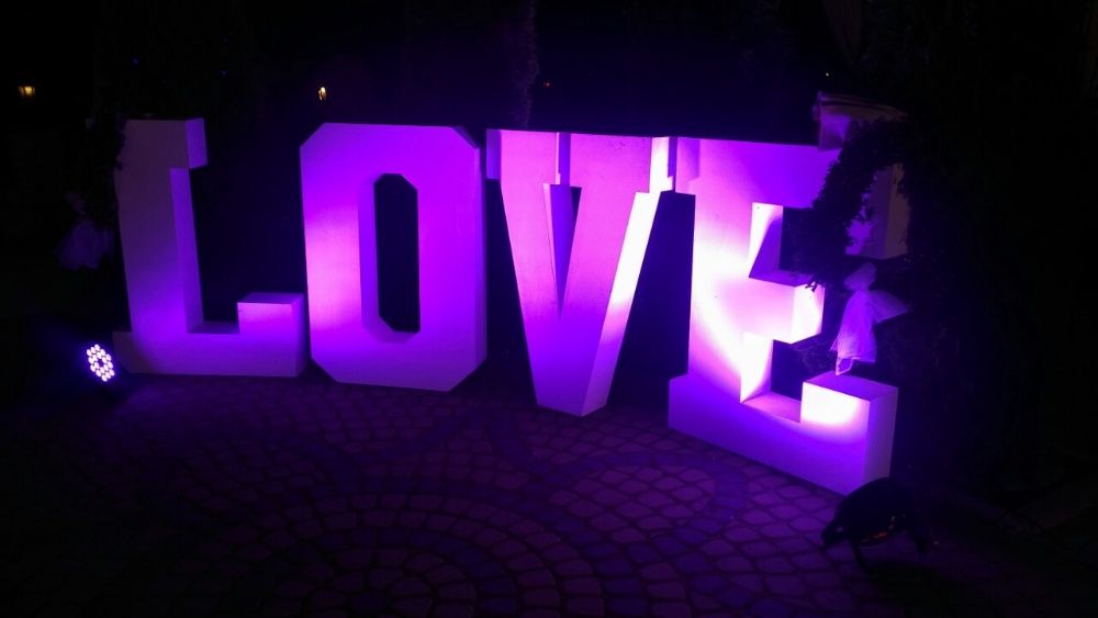 Букви Love на весілля, фотосесію прокат та продаж