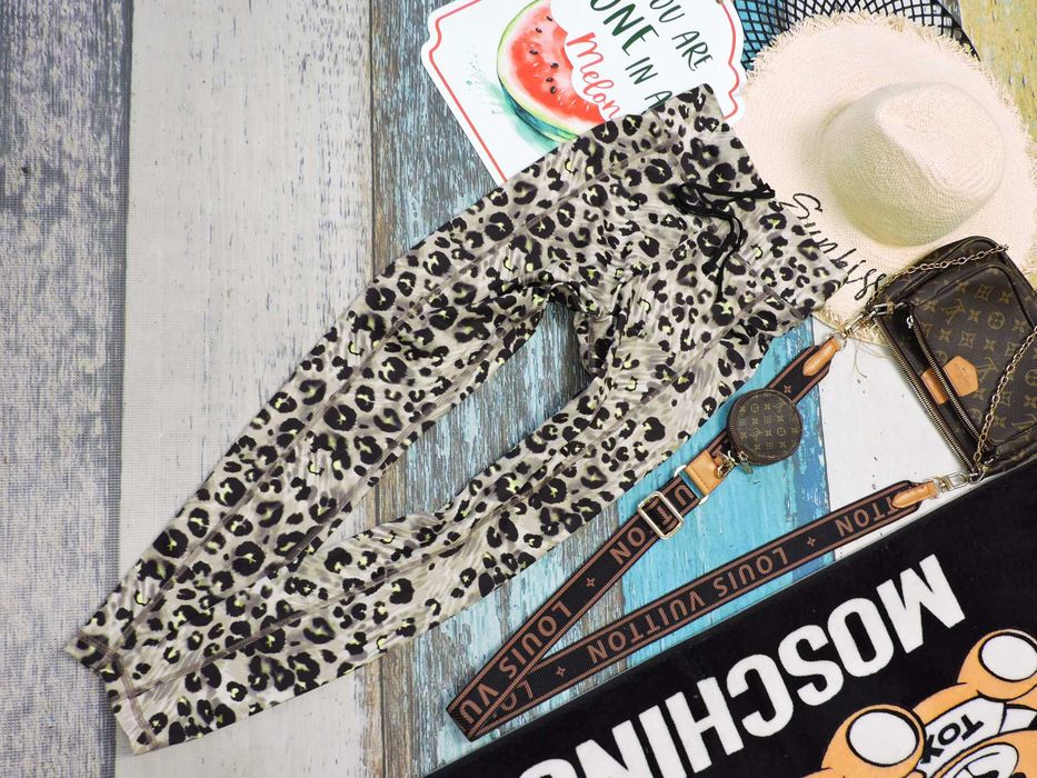 Crivit Nowe legginsy push up cętki S