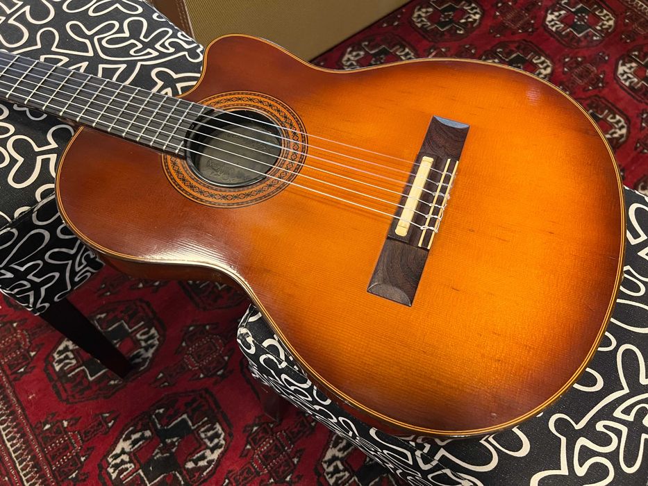 Gibson Chet Atkins CE 1988 Showcase Edition Sunburst - Cordas de Nylon