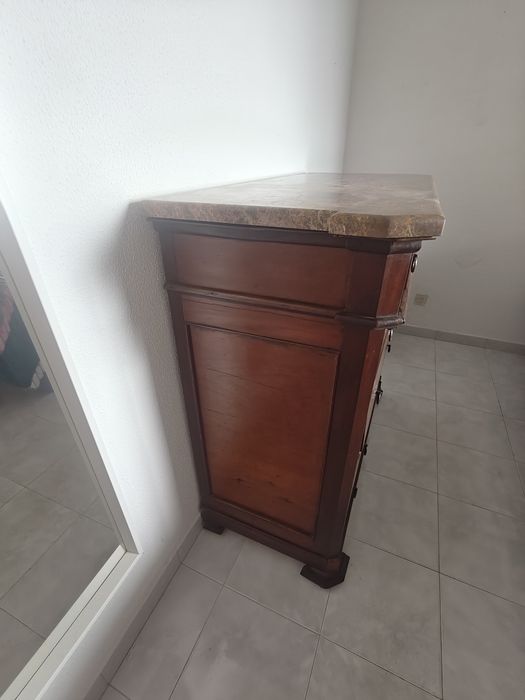Cómoda antiga tampo mármore